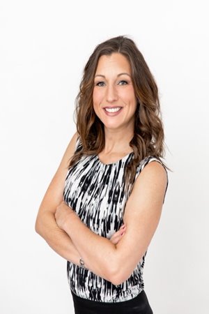 Christine Cinalli Headshot